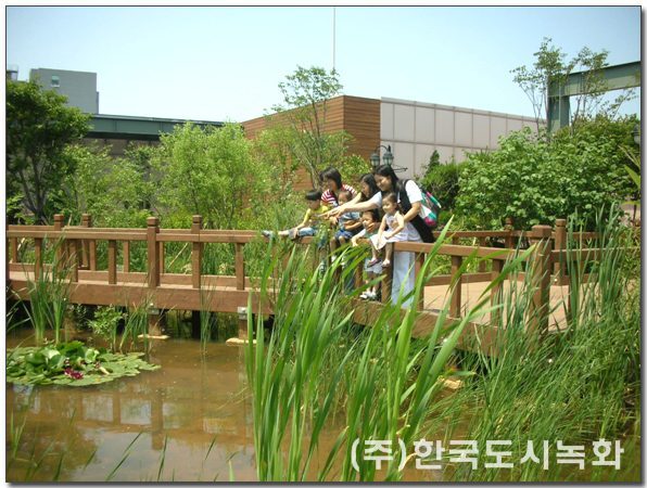 롯데백화점 일산점 옥상생태정원 시공 전경 3