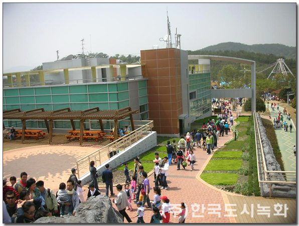 고성공룡엑스포 주제관 옥상정원 시공 전경 2