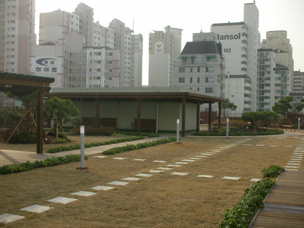 강남구청 옥상 식재 구간 (서울 강남구)