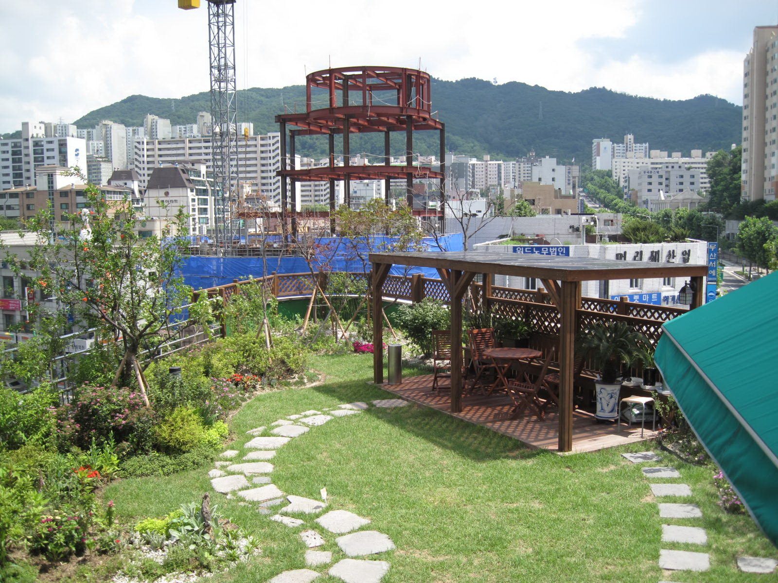 유경빌딩 옥상녹화 방배역 랜드마크 (서울 서초구)